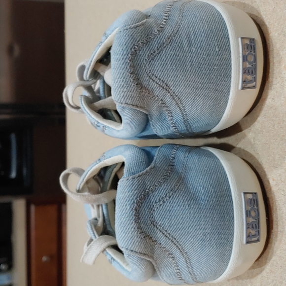 Taos Footwear Star size 11 lace up sneakers - Picture 4 of 11